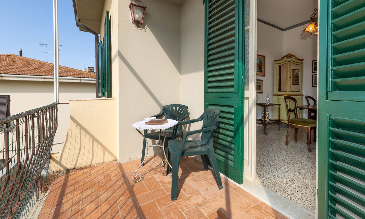 Rosignano Marittimo Apartment | Apartment 'Unique in Rosignano' with Balcony, Wi-Fi and Air Conditioning
