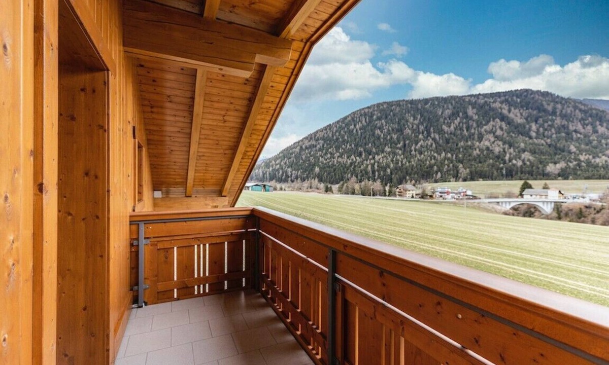 Casola Apartment | Apartment 'Unterhauserhof C' with Mountain View, Wi-Fi, Balcony & Garden