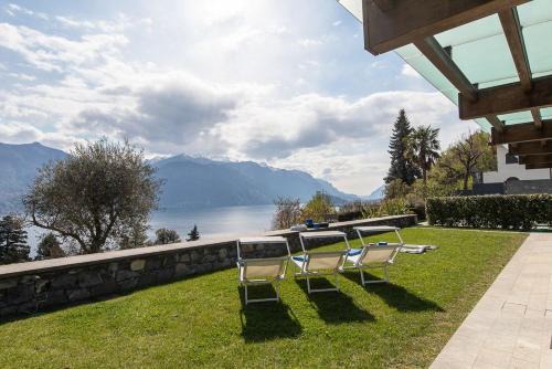 Menaggio House | Apartment "Villa Nicolette" - Menaggio by LoveComo