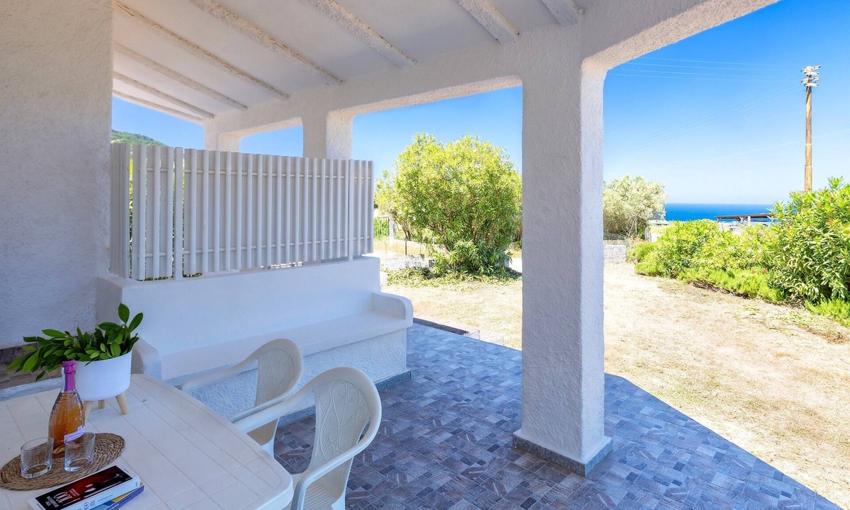 La Muddizza Apartment | Apartment 'villa singola 1' with Sea View, Wi-Fi and Air Conditioning