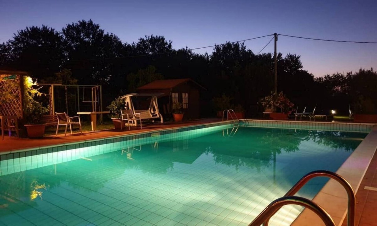Montaletto Apartment | Apartment with access to swimming pool