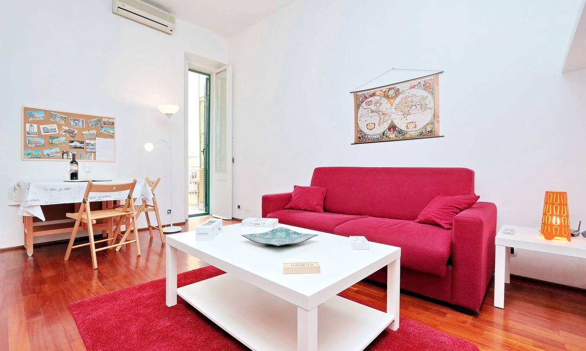 Esquilino Apartment | Apartment with balcony in the center of Rome near Termini Station
