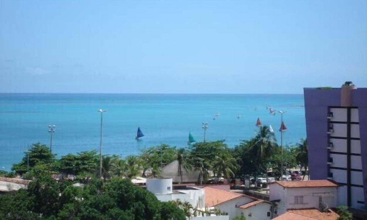 Pajucara Apartment | Apartment with beautiful sea view in Pajuçara - with Wi-Fi