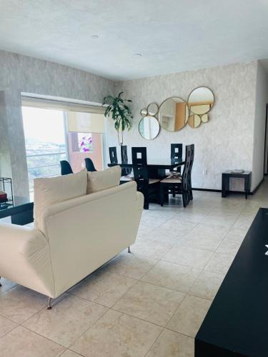 Queretaro Hotel | Apartment with Pool, Gym & A/C Suite