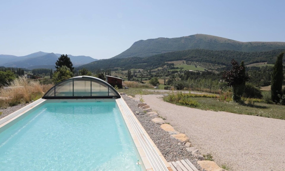 Mevouillon Apartment | Apartment with Private Terrace