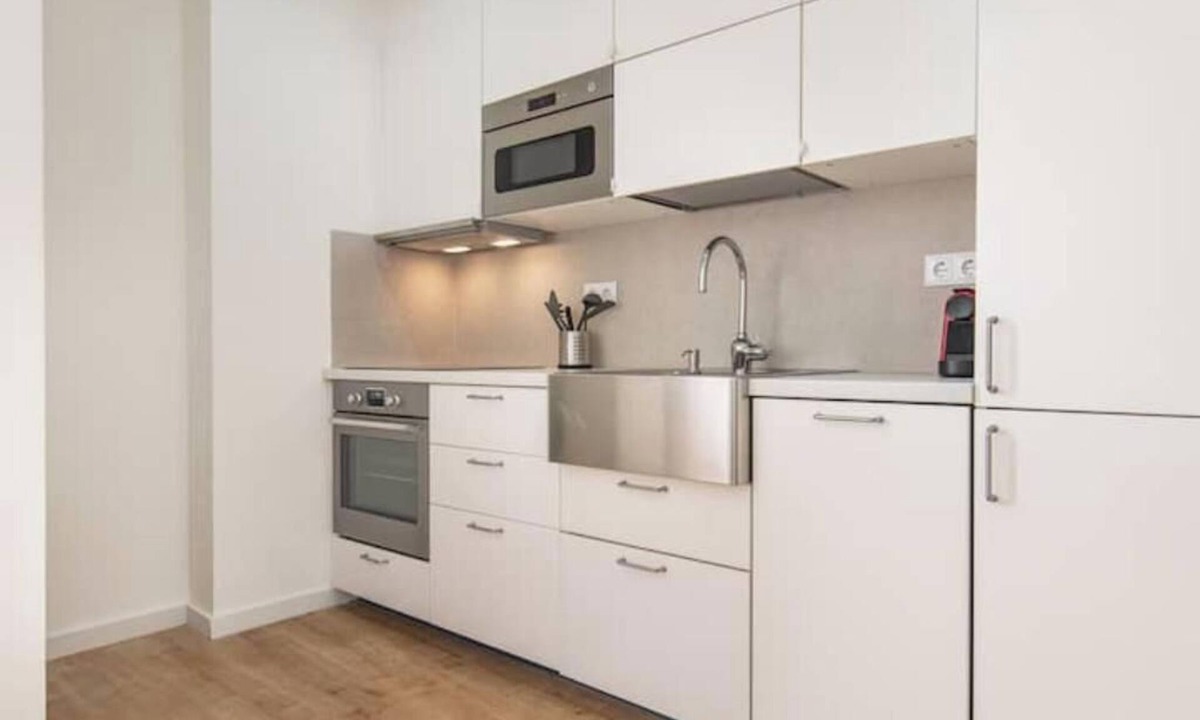 Linda-a-Velha Apartment | Apartment with stunning views of the Tagus River and the Atlantic