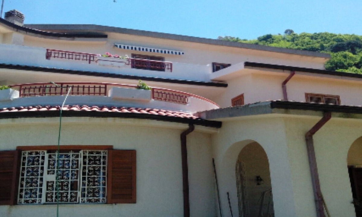 Vibo Valentia House | Apartment with terrace in the villa