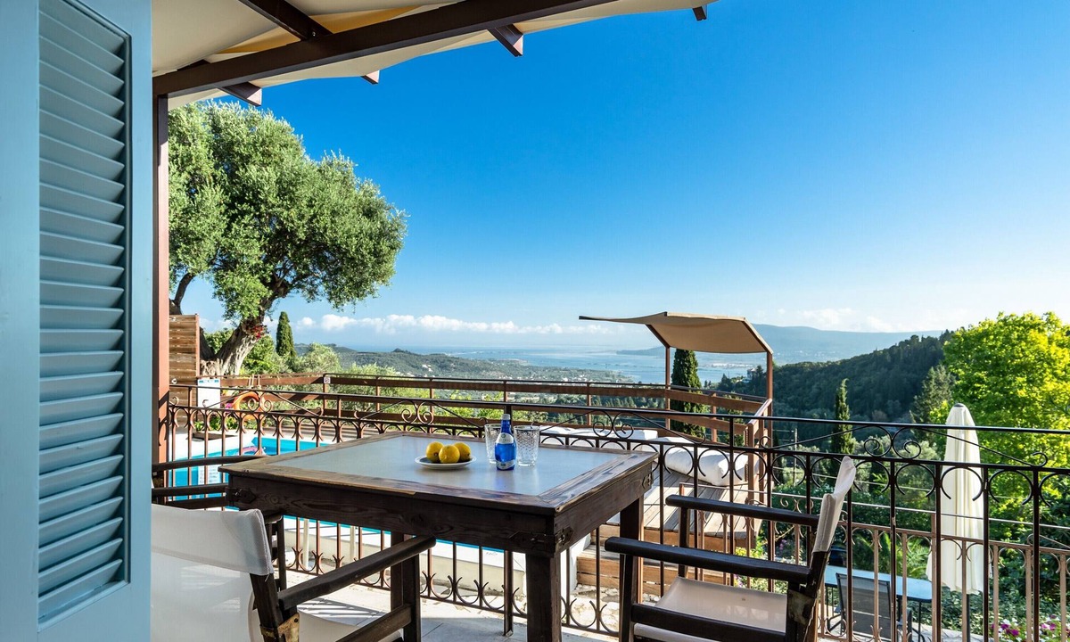 Katouna Apartment | Apartment 'Yakinthos' with Sea View, Wi-Fi and Air Conditioning