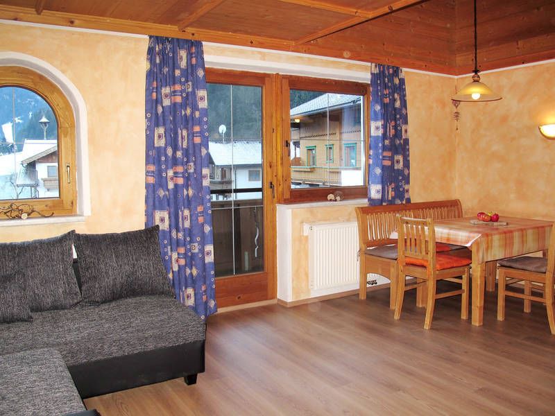 Burgstall Apartment | Apartment Yasmin in Mayrhofen, Zillertal - 10 persons, 5 bedrooms