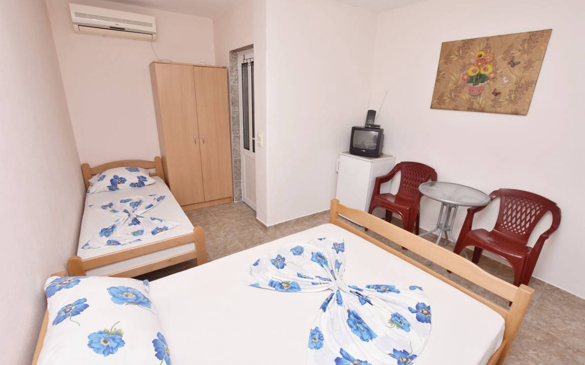 Bregvija Cabin | Apartments and Rooms Villa Mia
