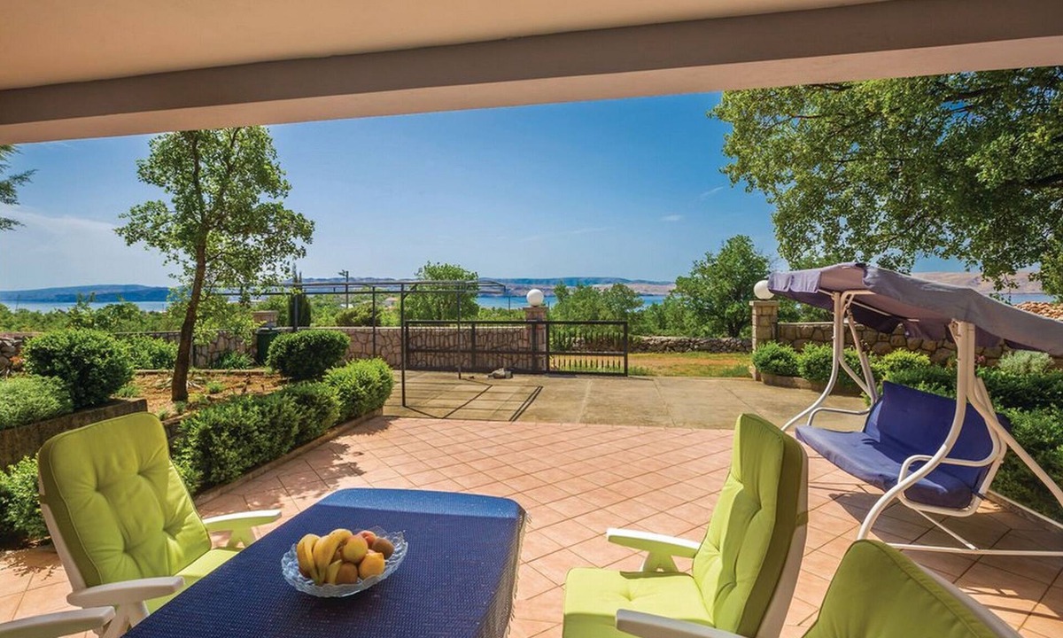 Cesarica Apartment | Apartments Paola - Studio Apartment with Terrace and Sea View
