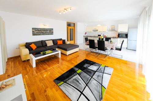 Stobrec Apartment | Apartments Rajic