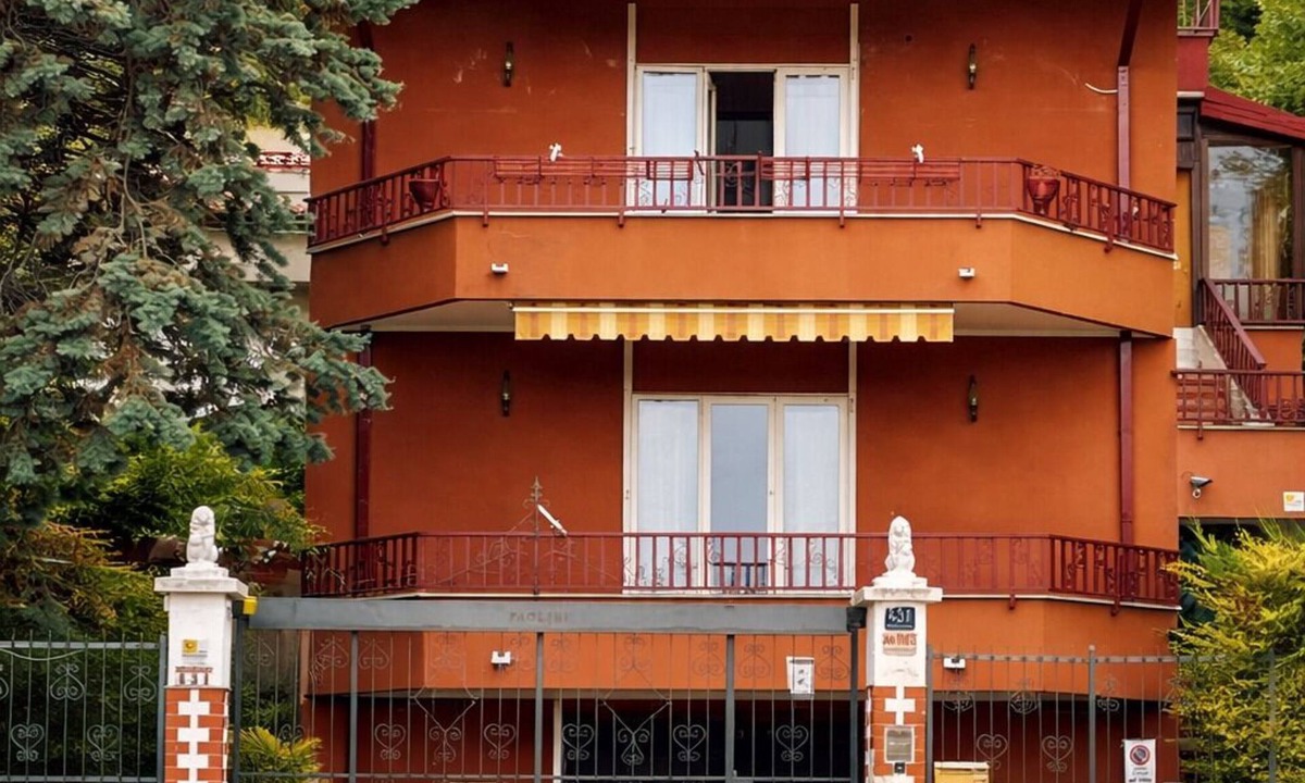 Roiano-Gretta-Barcola-Cologna-Scorcola Apartment | ApartVilla 2BR Suite/Free Parking