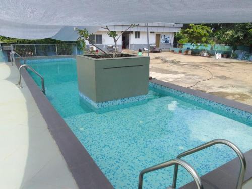 Thrissur Hostel | Apka Inn