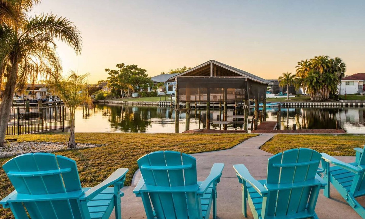 Apollo Beach House | ‼️Apollo Beach Waterfront - Boat Slip & Patio