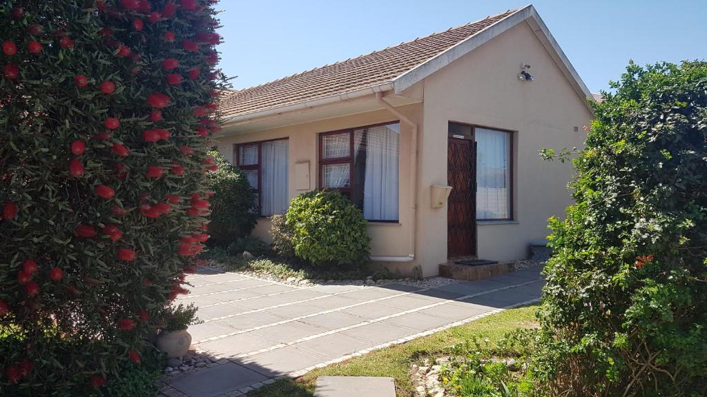 Vredenburg Apartment | Apollo Self Catering