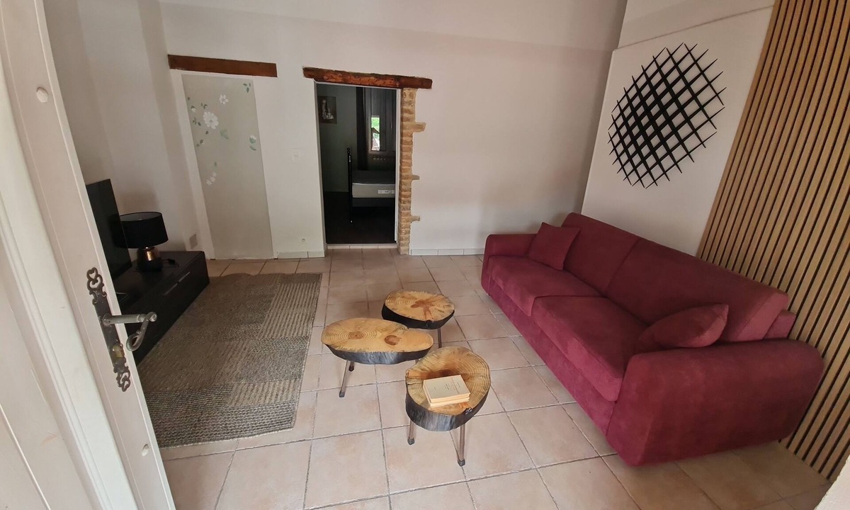Le Martinet Apartment | Apparently for 8 people in the Cevennes