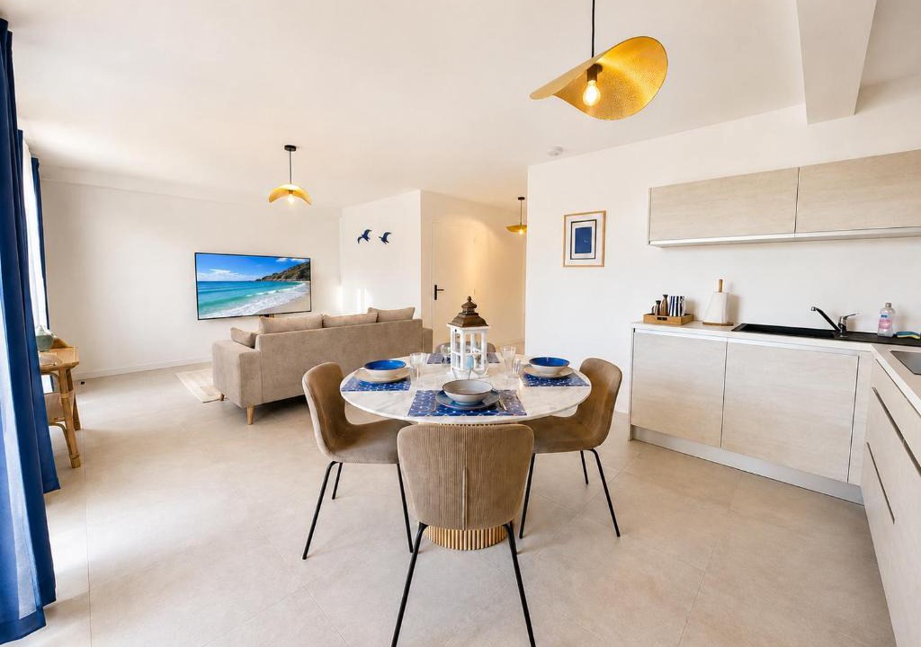 Lunel-Viel Apartment | APPART'ICI 3 - Spacieux appartement F3