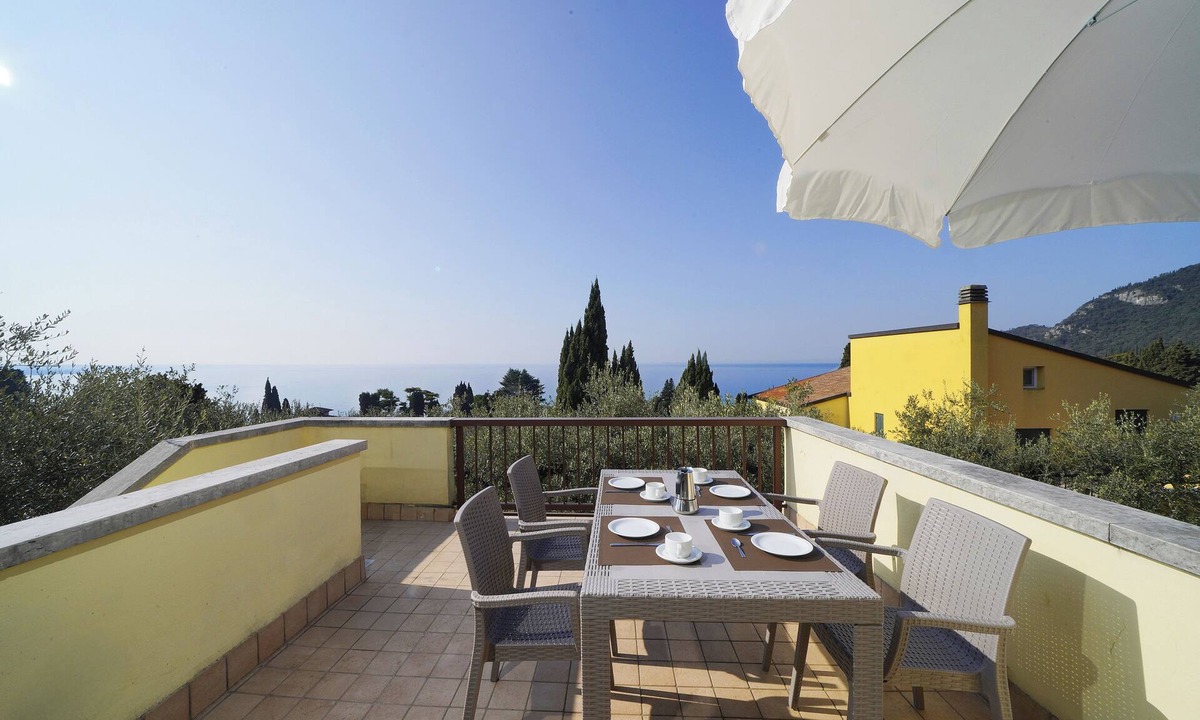 Corno Apartment | Appartamenti Pratone