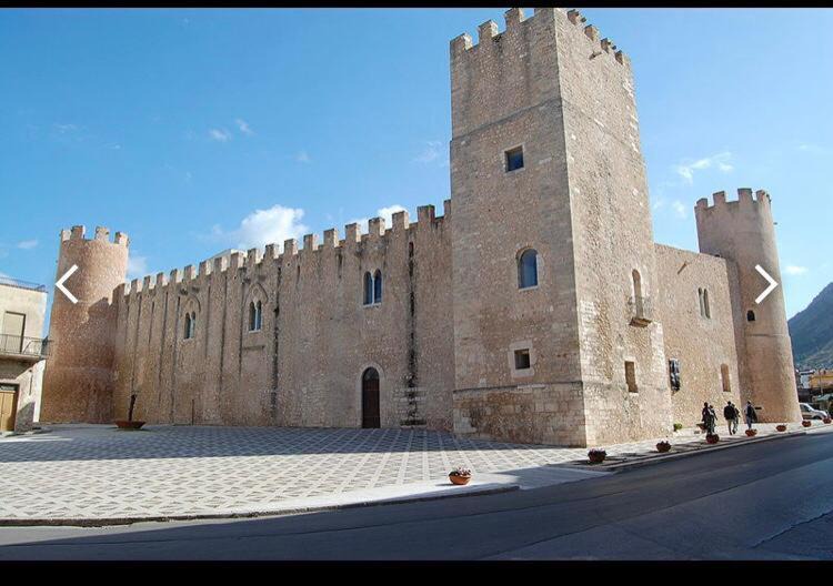 Alcamo Historic Center Apartment | Appartamento arancio
