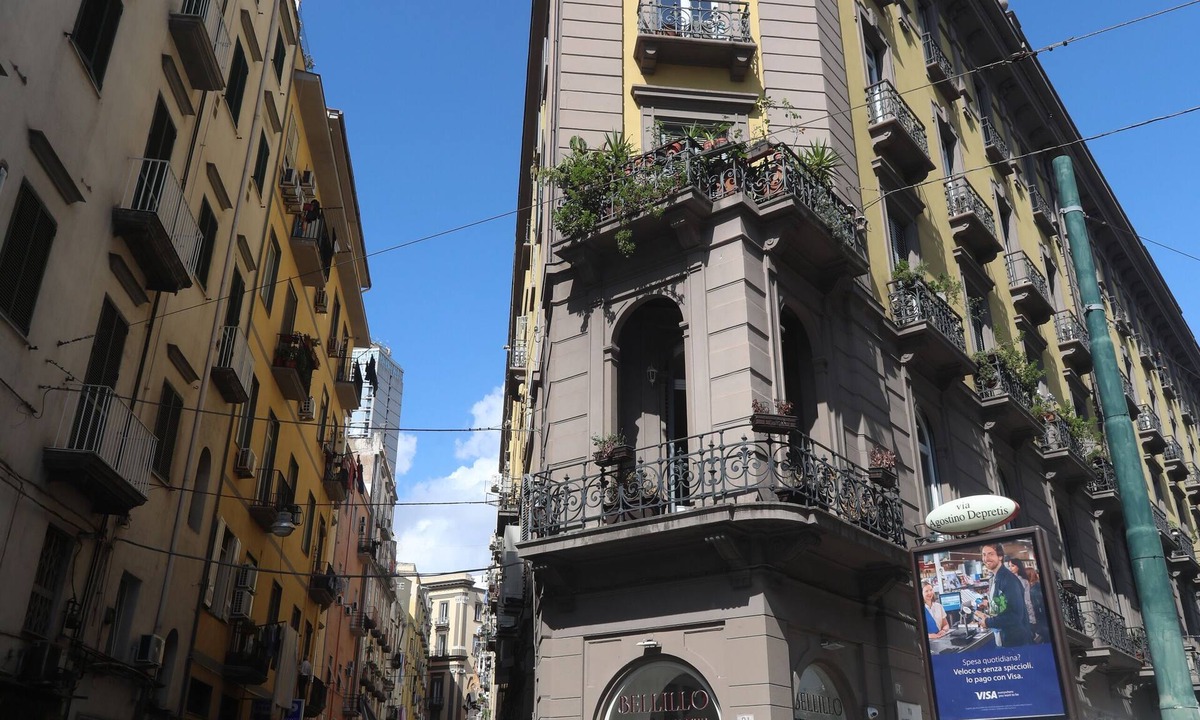 San Ferdinando House | Appartamento Centrale In Piazza Municipio