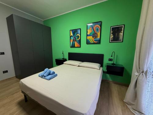 Rome Province Apartment | Appartamento moderno Tor Vergata WiFi parcheggio Metro A & C