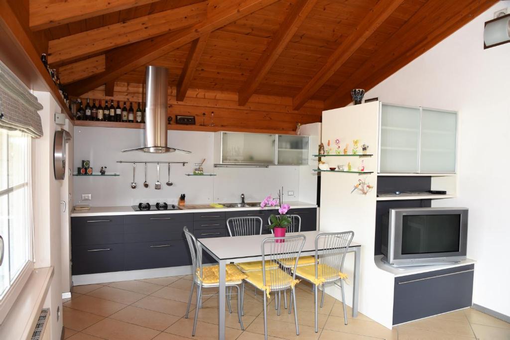 Lomaso Apartment | Appartamento per Vacanze a Comano Terme
