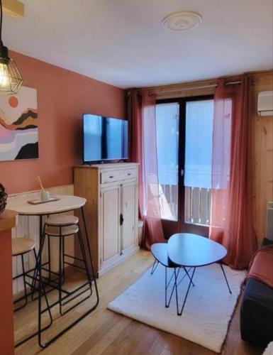 Hirmentaz Apartment | Appartement avec balcon vue montagne à Bellevaux