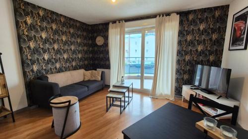 Ploumagoar Apartment | Appartement avec parking privé