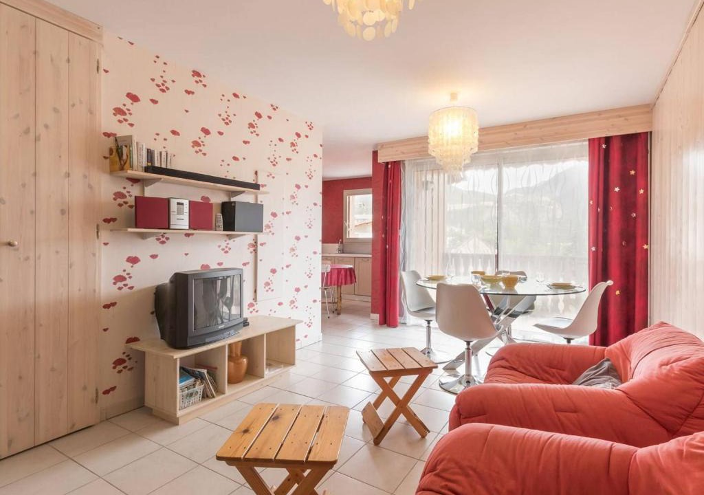 Forville Apartment | Appartement Briançon, 2 pièces, 5 personnes - FR-1-330C-34