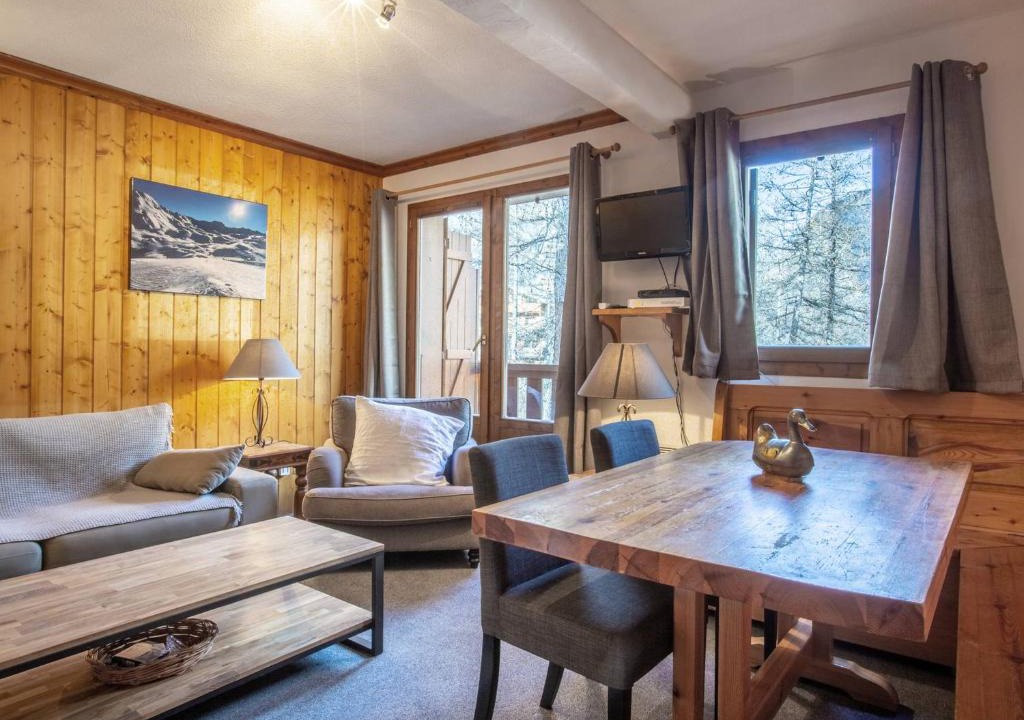 Le Cret Apartment | Appartement confortable avec garage et wifi dans secteur calme à Val-d'Isère - FR-1-694-154