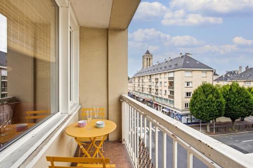 Caen City Centre Apartment | Appartement cosy avec balcon, Centre-ville de Caen