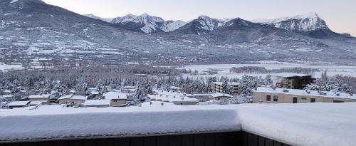 Embrun Apartment | Appartement plan d'eau vue panoramique