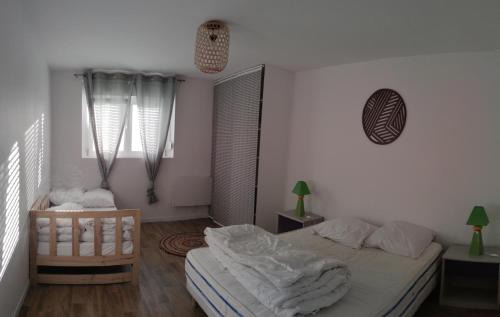 Saint-Sulpice Apartment | Appartement Saint Sulpice la Pointe