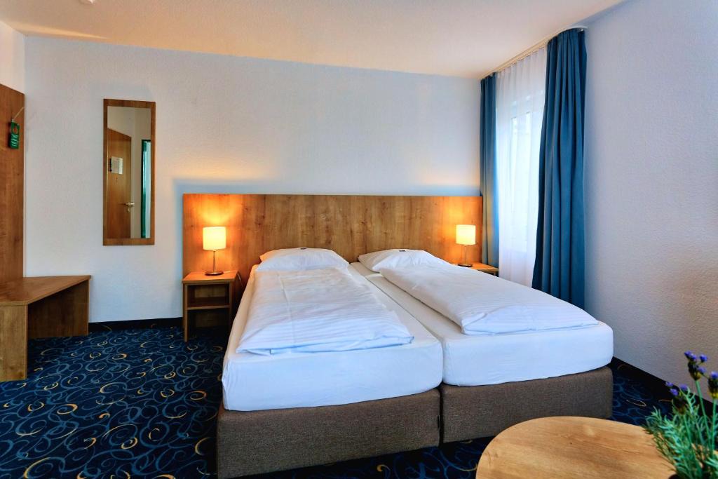 Sindelfingen Hotel | Appartis - Hotel am Stadtpark