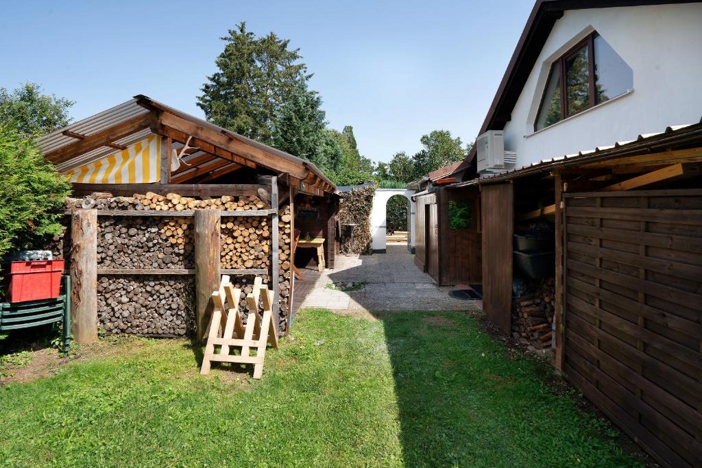 Munchen District Apartment | Appartment Antilope im Würmtal