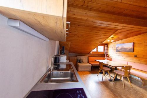 Valle San Silvestro Apartment | Appartment Lanz