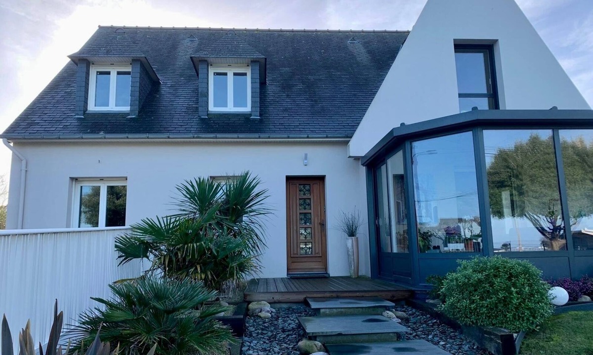 Dinard Apartment | Appatment seaside, thalasso 500m, beaches 300m away, and wonderful walks