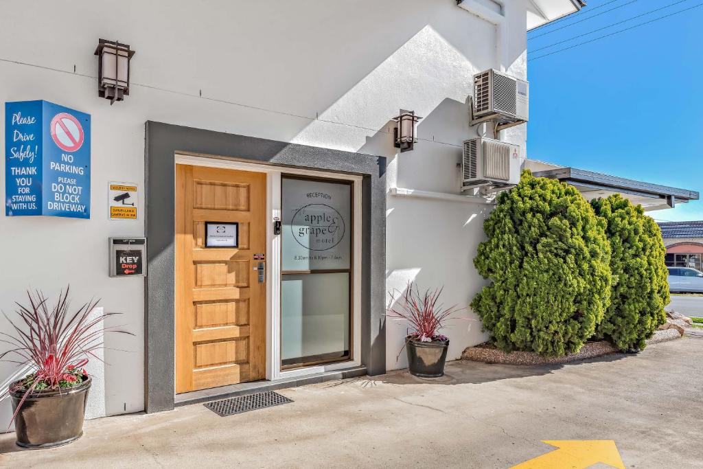 Stanthorpe Hotel | Apple & Grape Motel