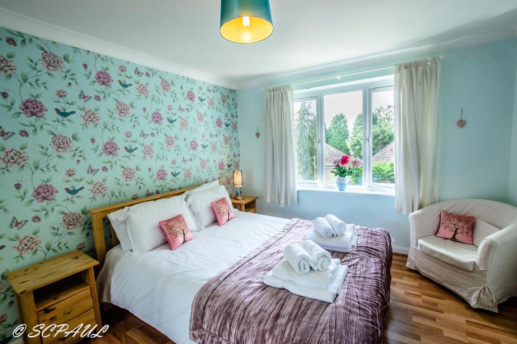 Cowley Apartment | Apple Perch 2BR Flat - Free Parking