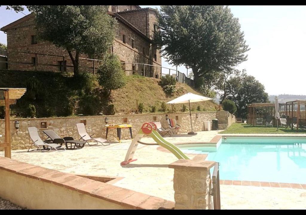 Fratta Apartment | Appto Ortensia 1 Bedroom, Living Room,bathroom