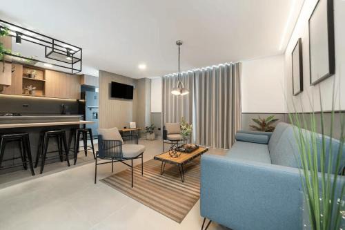 El Poblado Apartment | Apt in el Poblado, walkable area with parking 215
