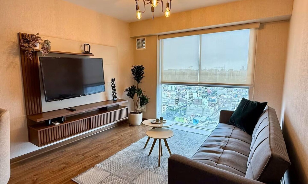 San Eugenio Apartment | APT LOCK - LINCE