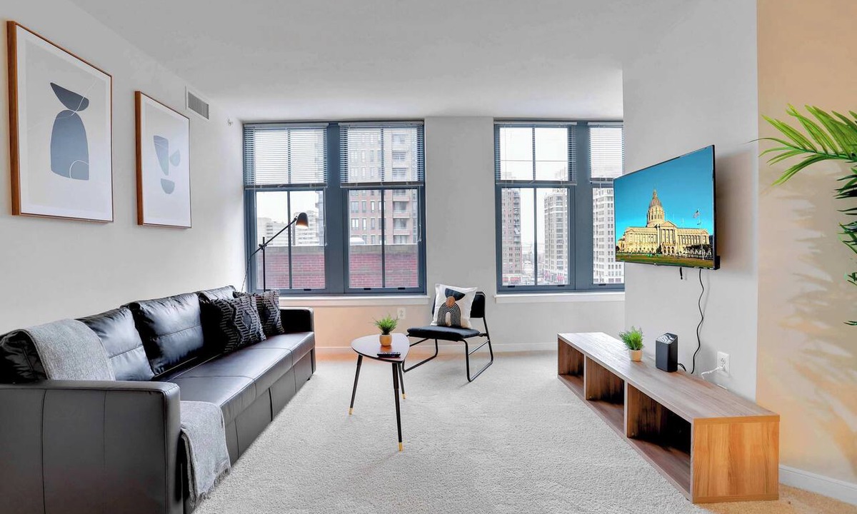 Aurora Highlands Apartment | Apt Steps from Metro | Near Pentagon City