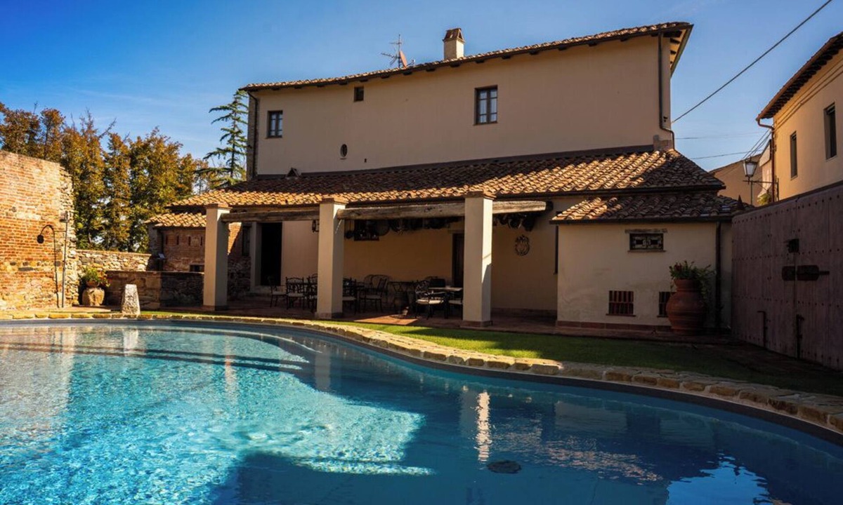 Vicopisano Apartment | Apt. THE CAPTAIN - "Brunelleschi Manor" Medieval Apartments Resort