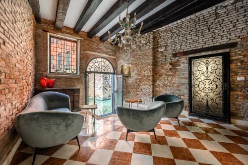 San Polo Apartment | Apt Window on Venice