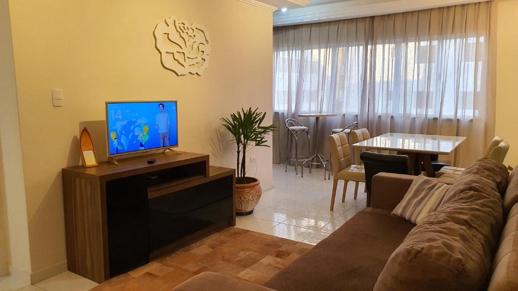 Castelo Branco Apartment | Apto Meia Praia - 3 Quartos - Baía de Bali