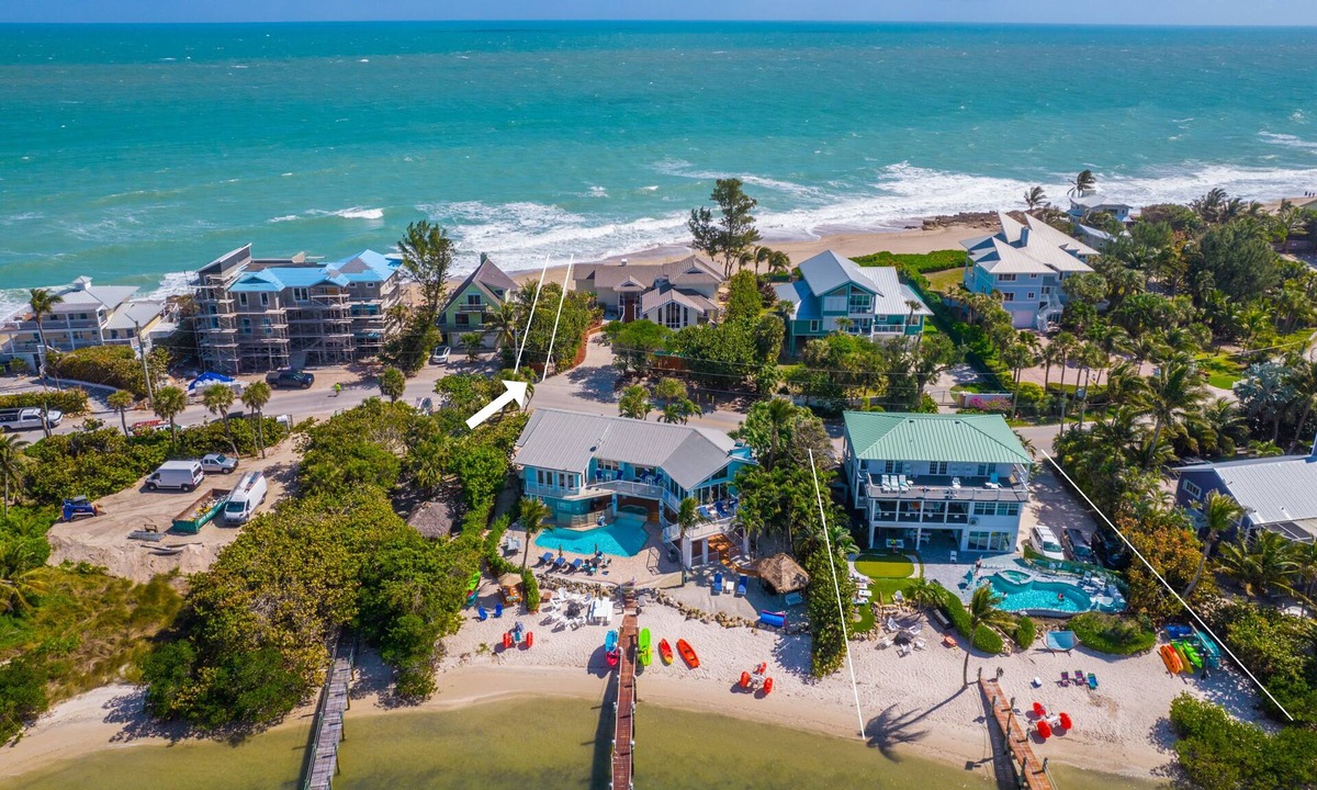 Stuart House | Aquarius South: Luxe 10BR/6BA , w/heated swimming pool+spa, private dock & more