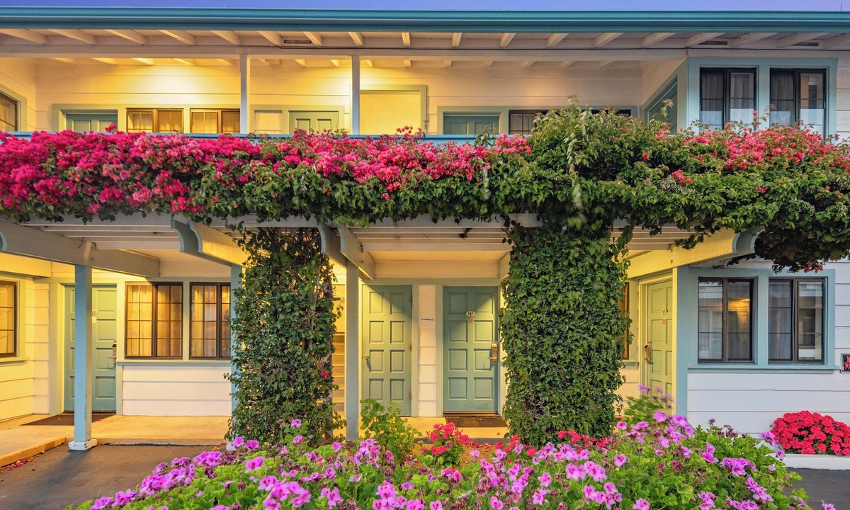 Munras Avenue Hotel | Arbor Inn Monterey