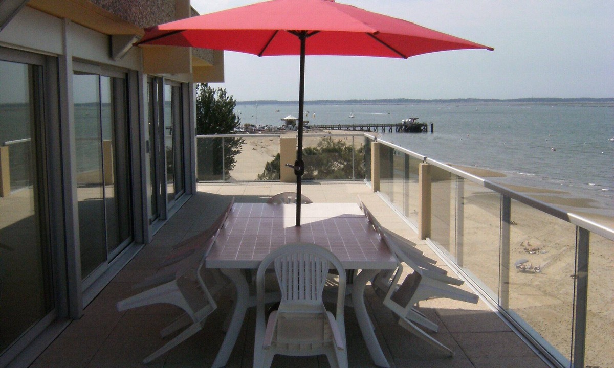 Arcachon Apartment | Arcachon Centre Front de mer Appartement120m2 Avec une Grande Terrasse Privative